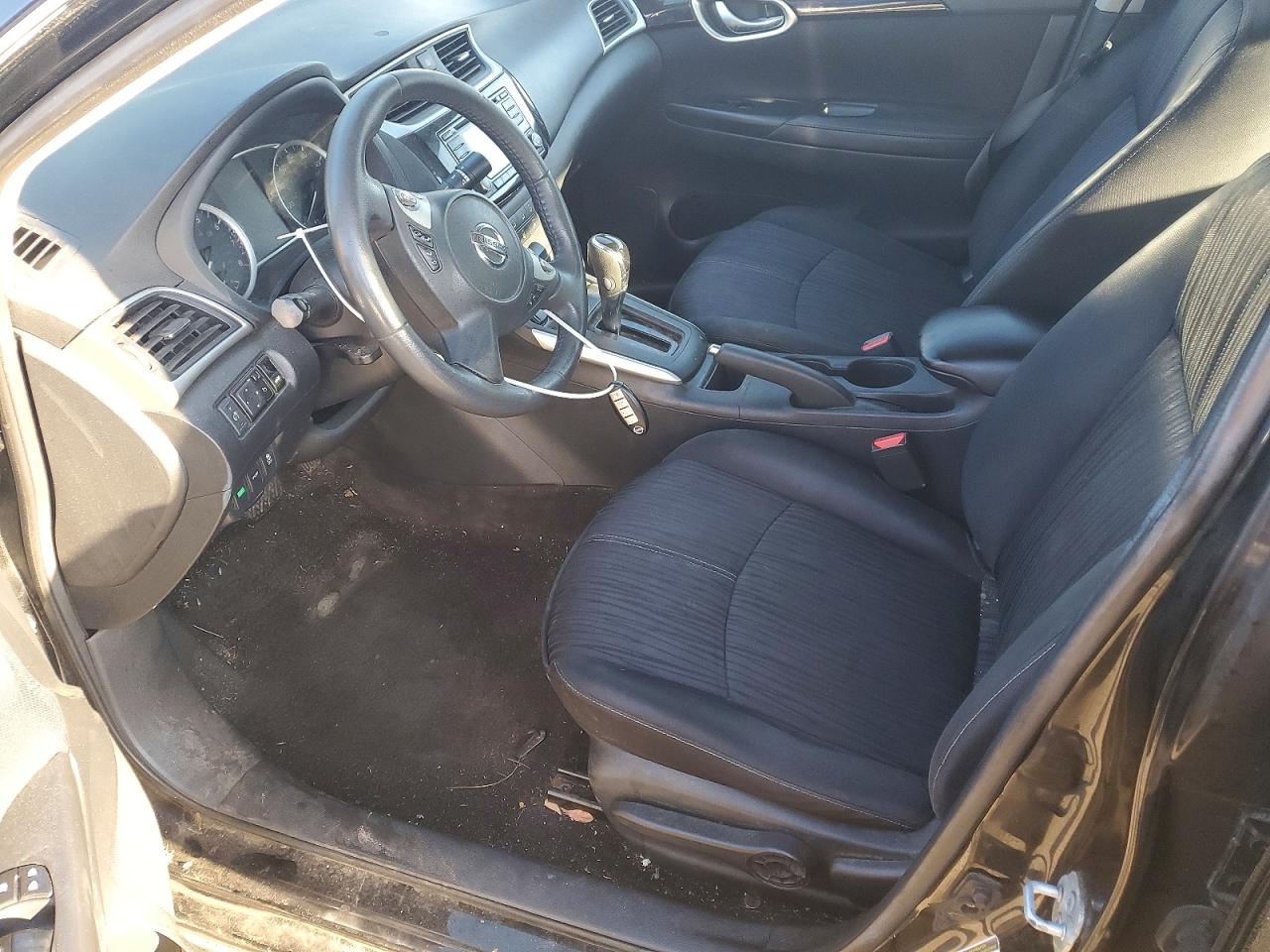 2016 NISSAN SENTRA S photo 7