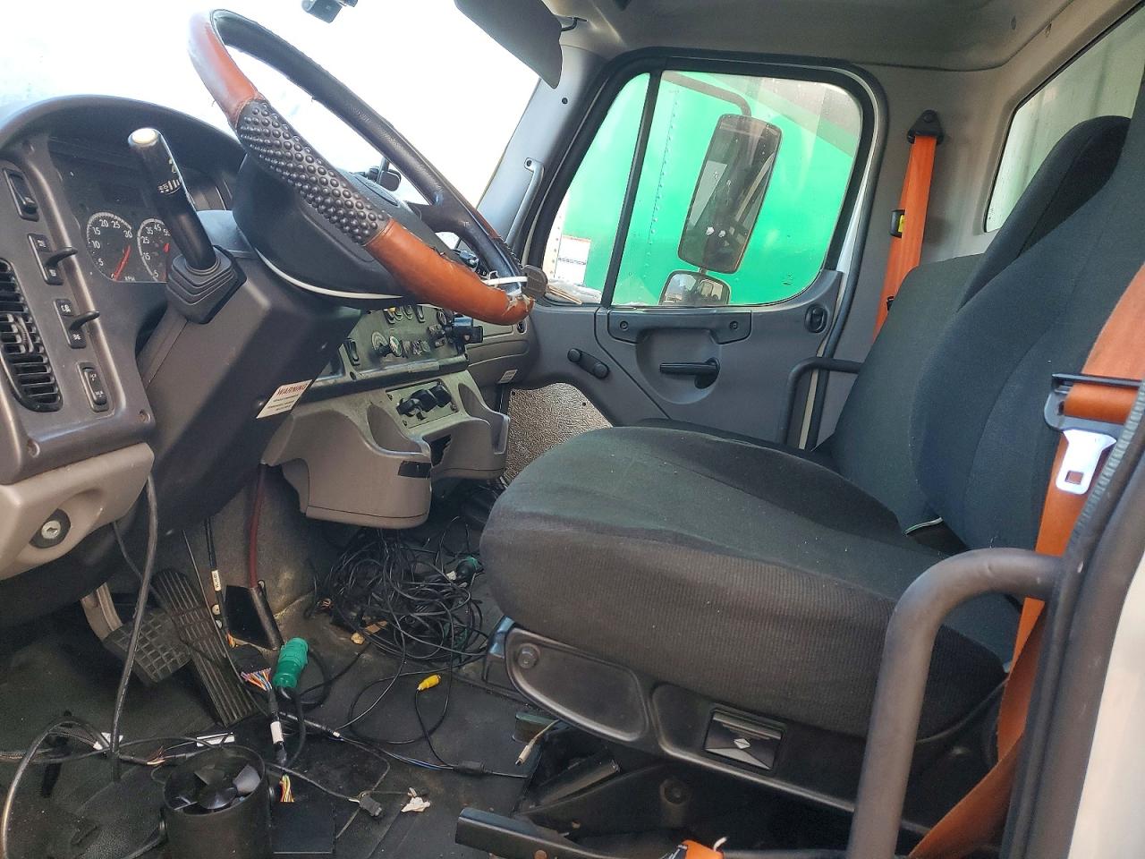 2018 FREIGHTLINER M2 106 MEDIUM DUTY photo 7