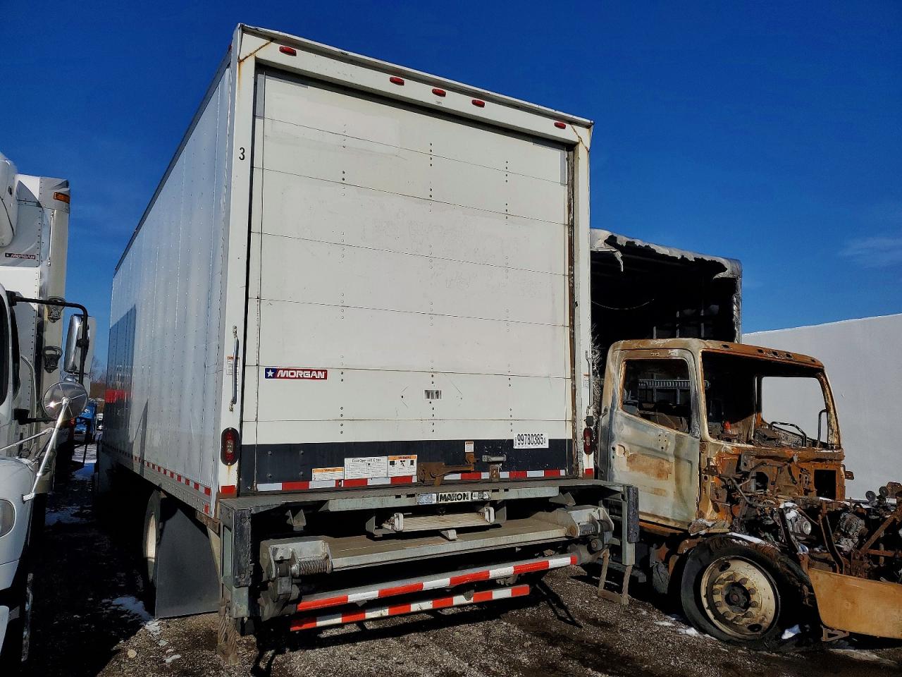 2018 FREIGHTLINER M2 106 MEDIUM DUTY photo 2