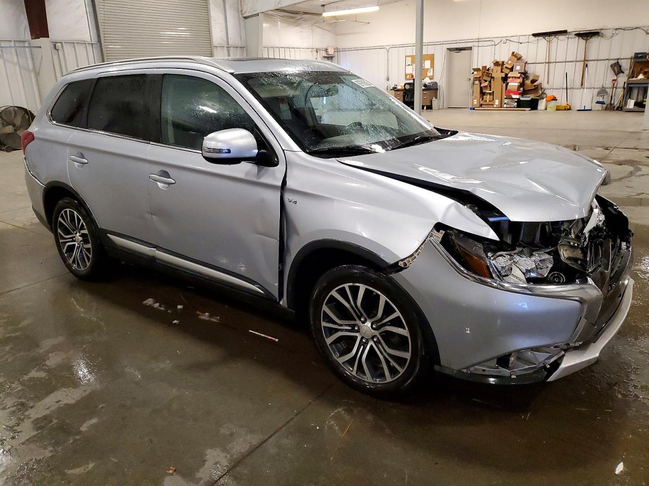 2017 MITSUBISHI OUTLANDER GT photo 4