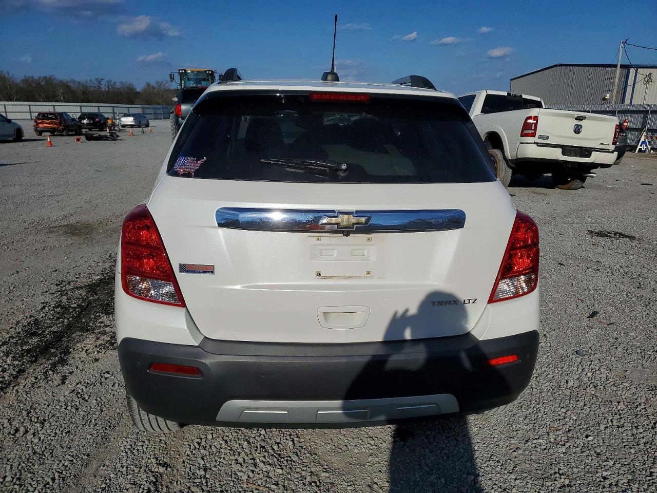 2015 CHEVROLET TRAX LTZ photo 6