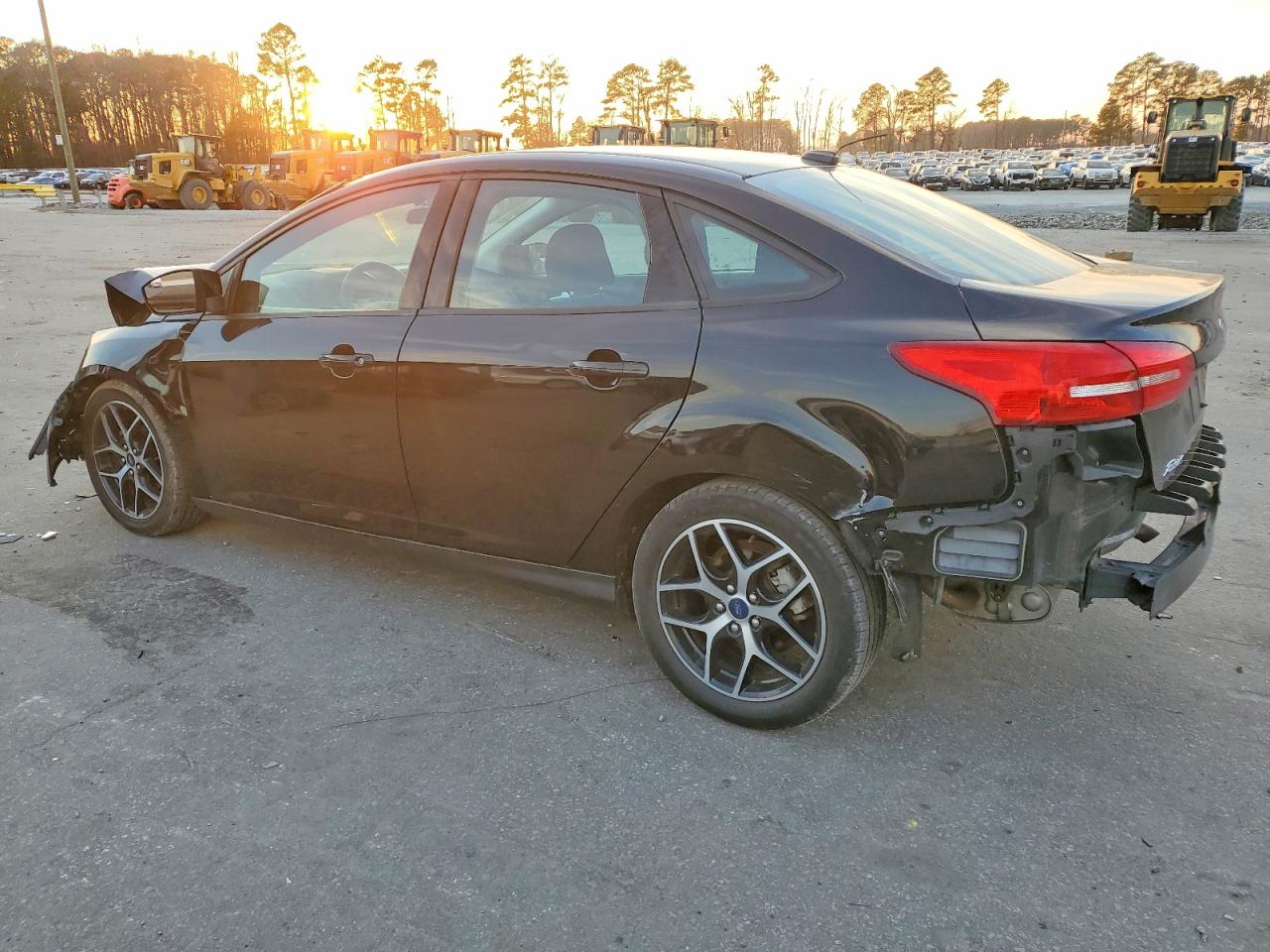 2017 FORD FOCUS SEL photo 2
