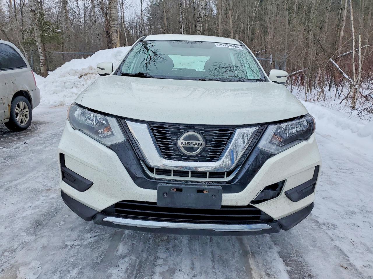 2018 NISSAN ROGUE S photo 5