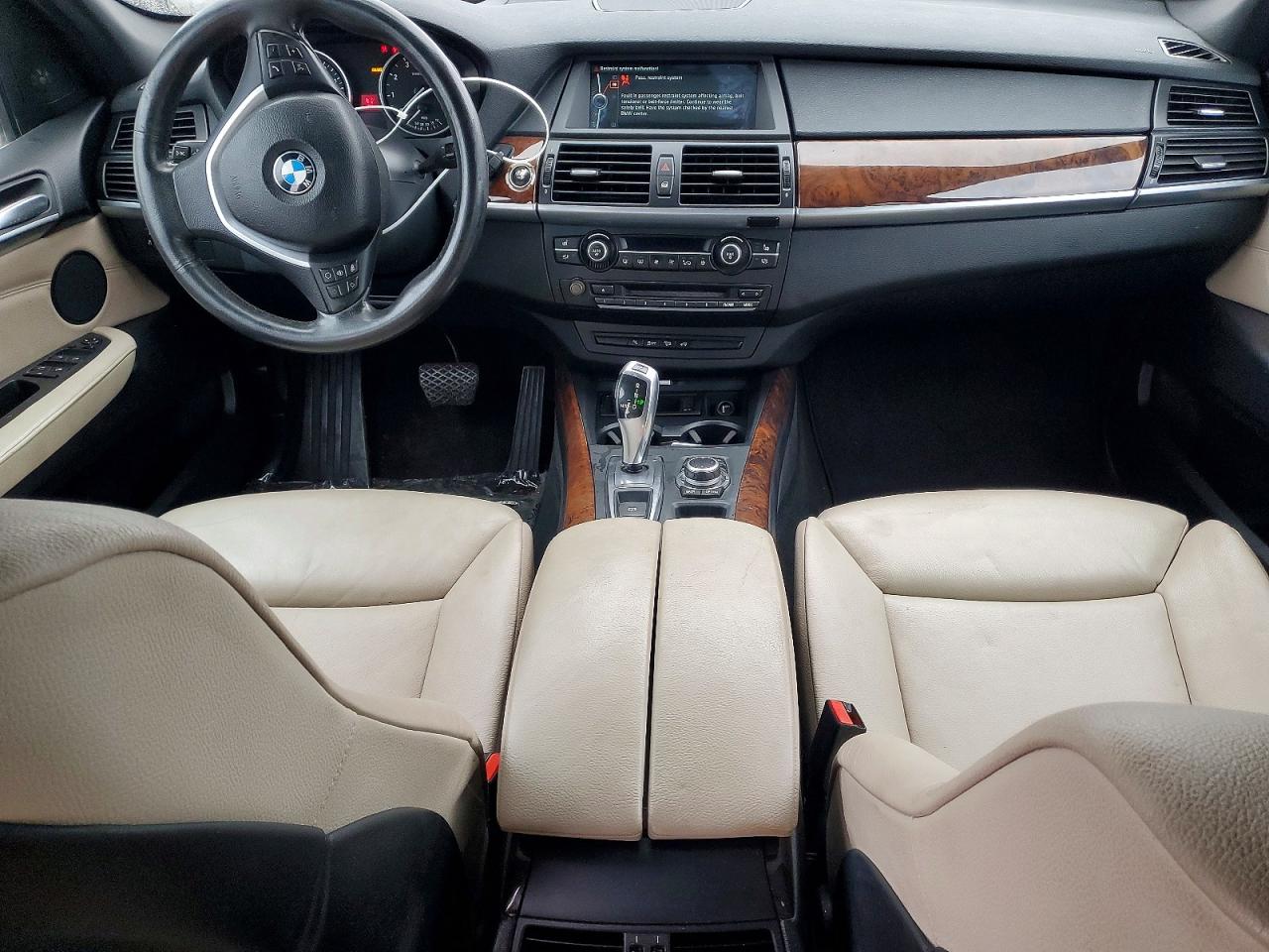 2012 BMW X5 XDRIVE50I photo 8
