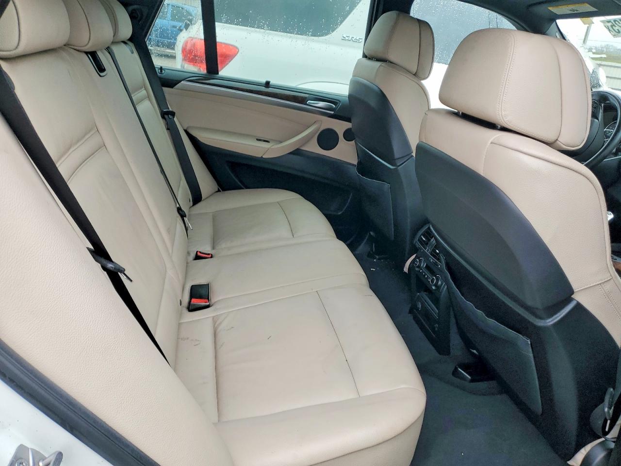 2012 BMW X5 XDRIVE50I photo 11