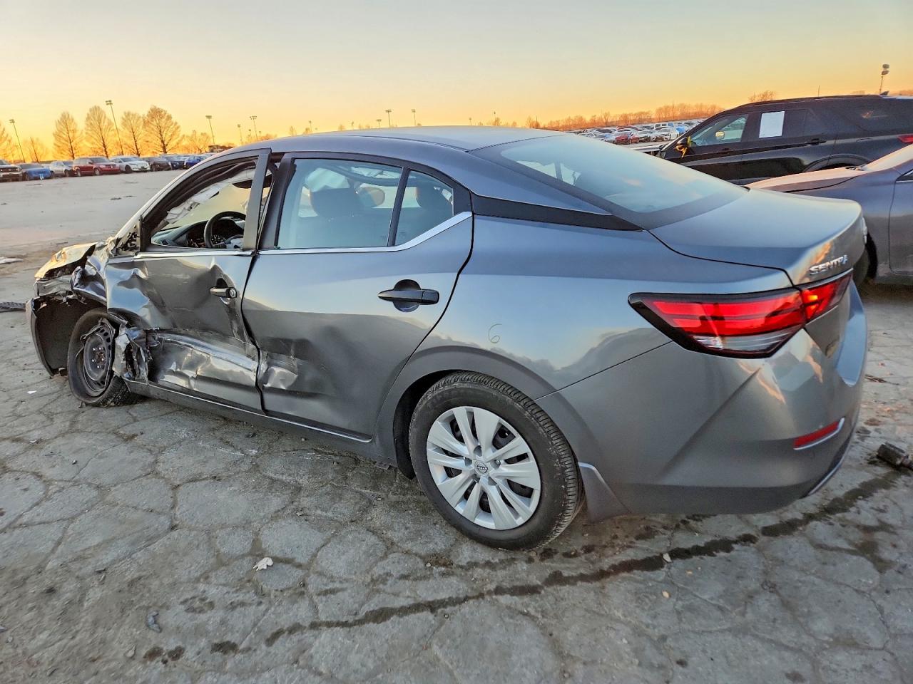 2024 NISSAN SENTRA S photo 2