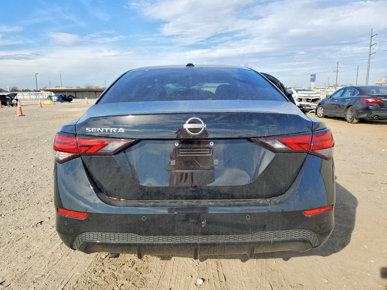 2025 NISSAN SENTRA SV photo 6