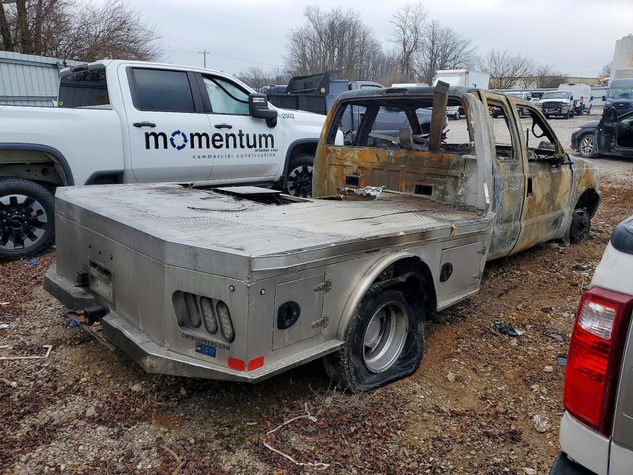2001 FORD F350 SUPER DUTY FLATBED TRUCK photo 10