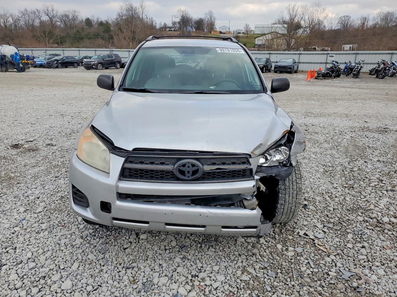 2012 TOYOTA RAV4 photo 9
