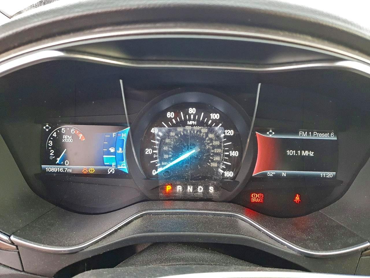 2017 FORD FUSION SE photo 9