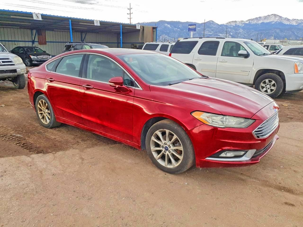2017 FORD FUSION SE photo 4