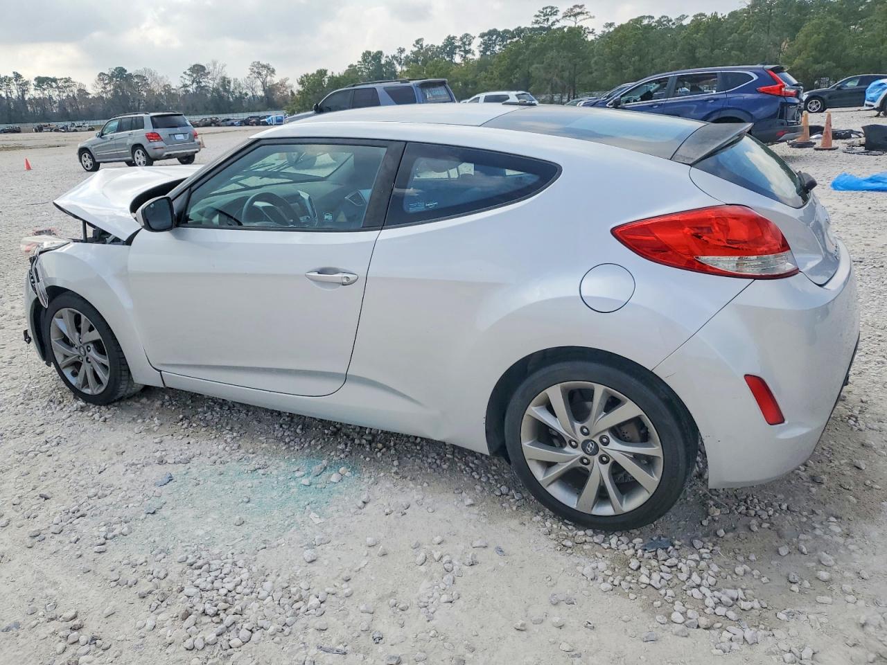 2016 HYUNDAI VELOSTER photo 2