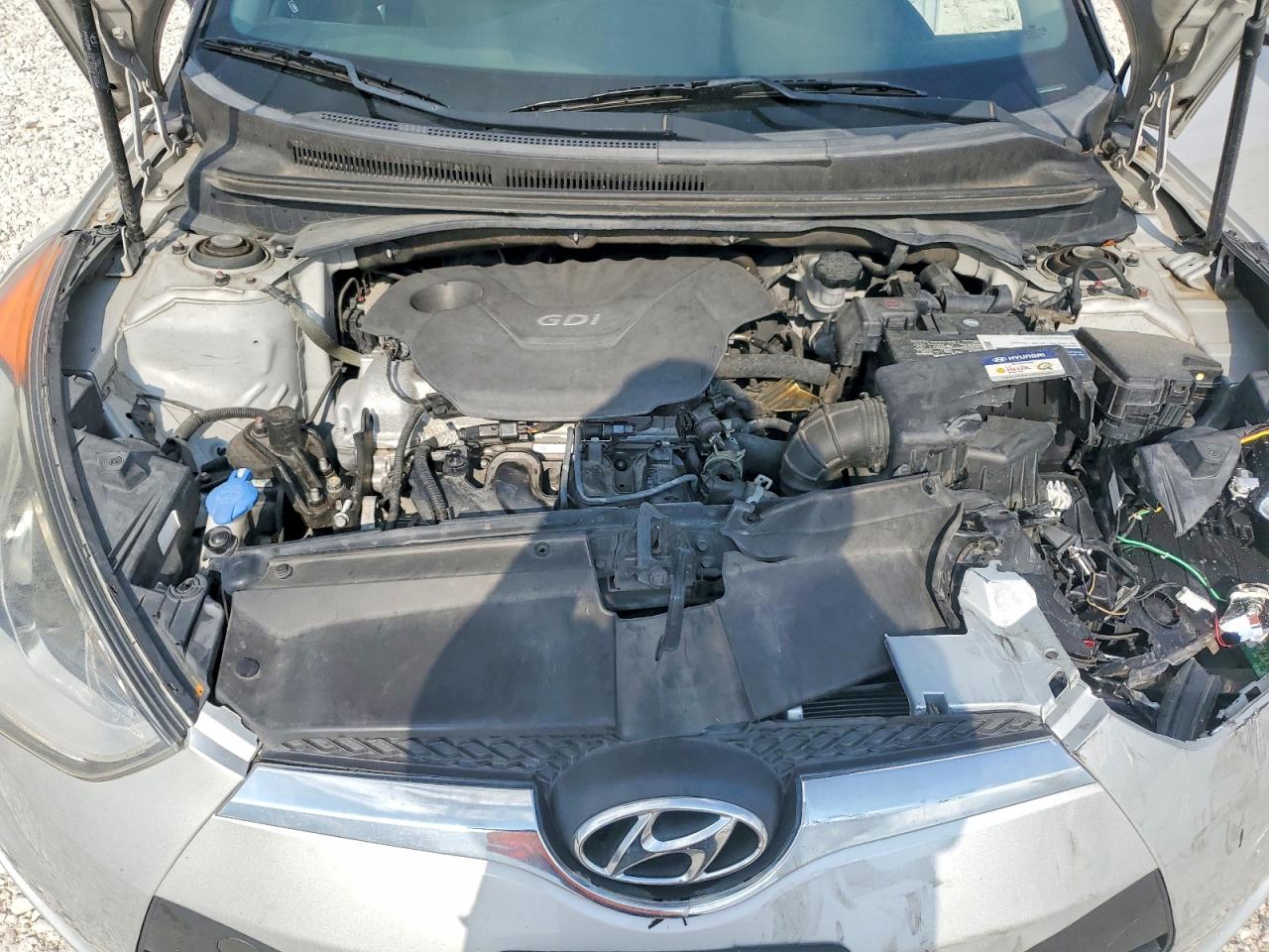 2016 HYUNDAI VELOSTER photo 11