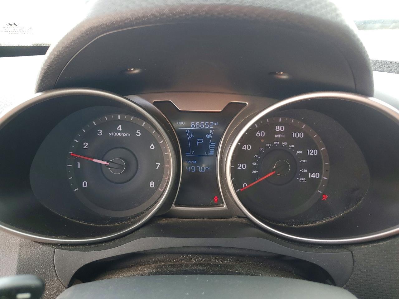 2016 HYUNDAI VELOSTER photo 9