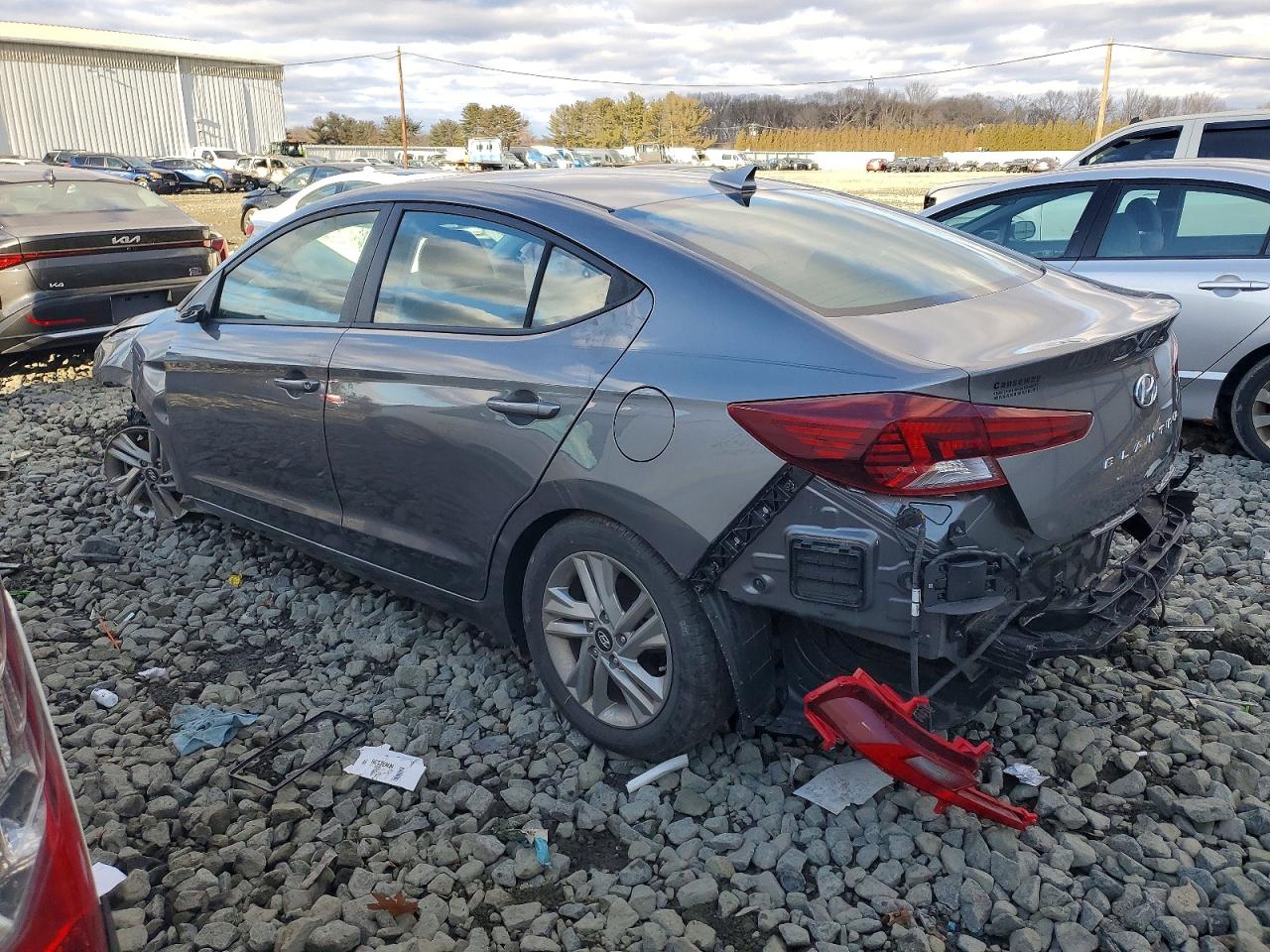 2020 HYUNDAI ELANTRA SEL photo 2
