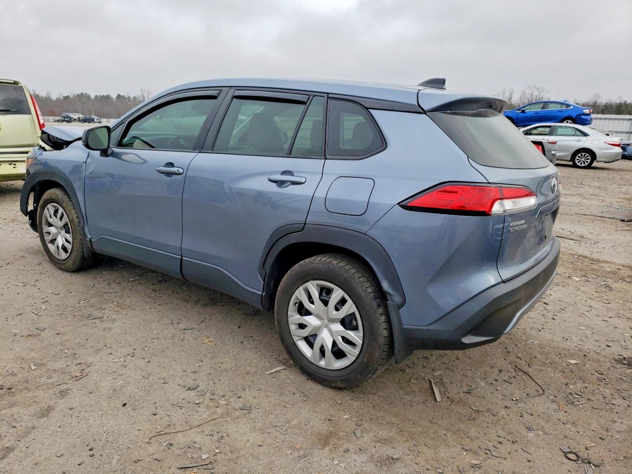 2022 TOYOTA COROLLA CROSS L photo 3