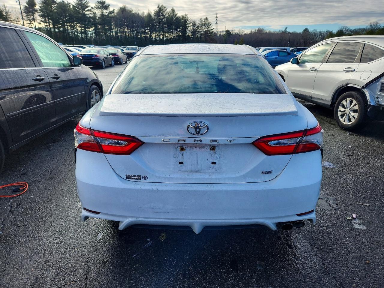 2018 TOYOTA CAMRY BASE photo 11
