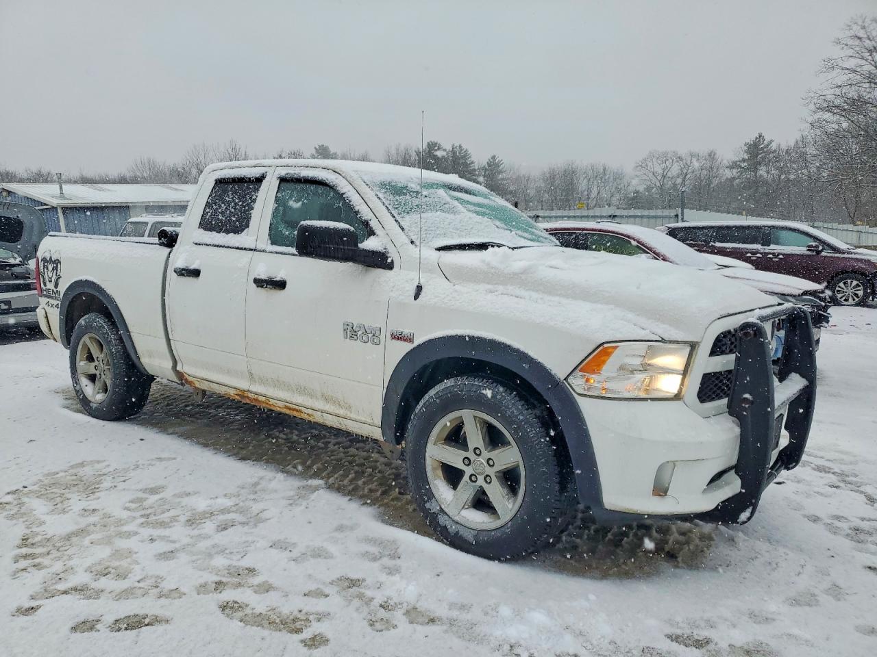 2014 RAM 1500 ST photo 4