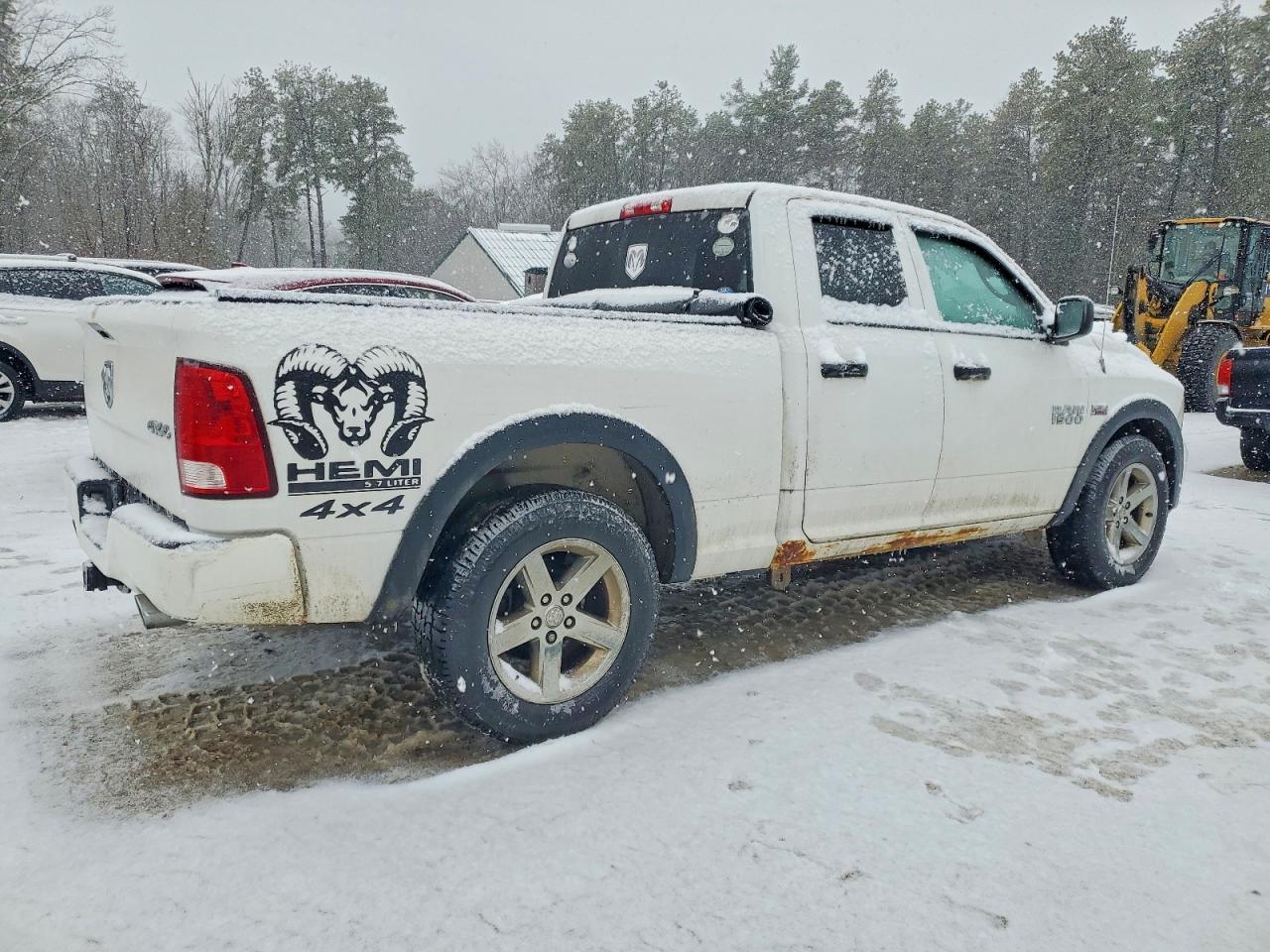 2014 RAM 1500 ST photo 3
