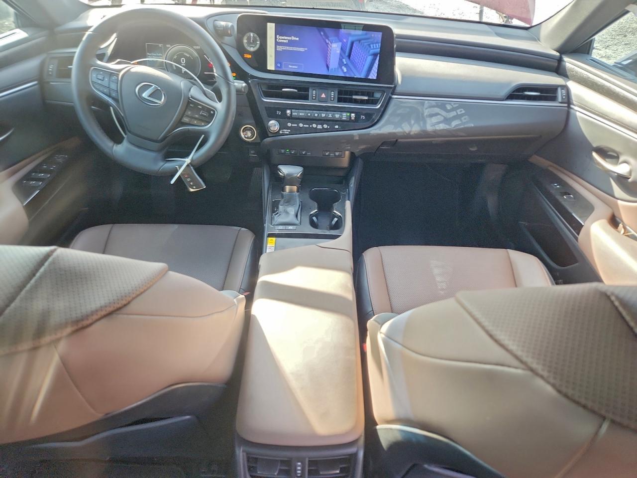 2024 LEXUS ES 300H BASE photo 8