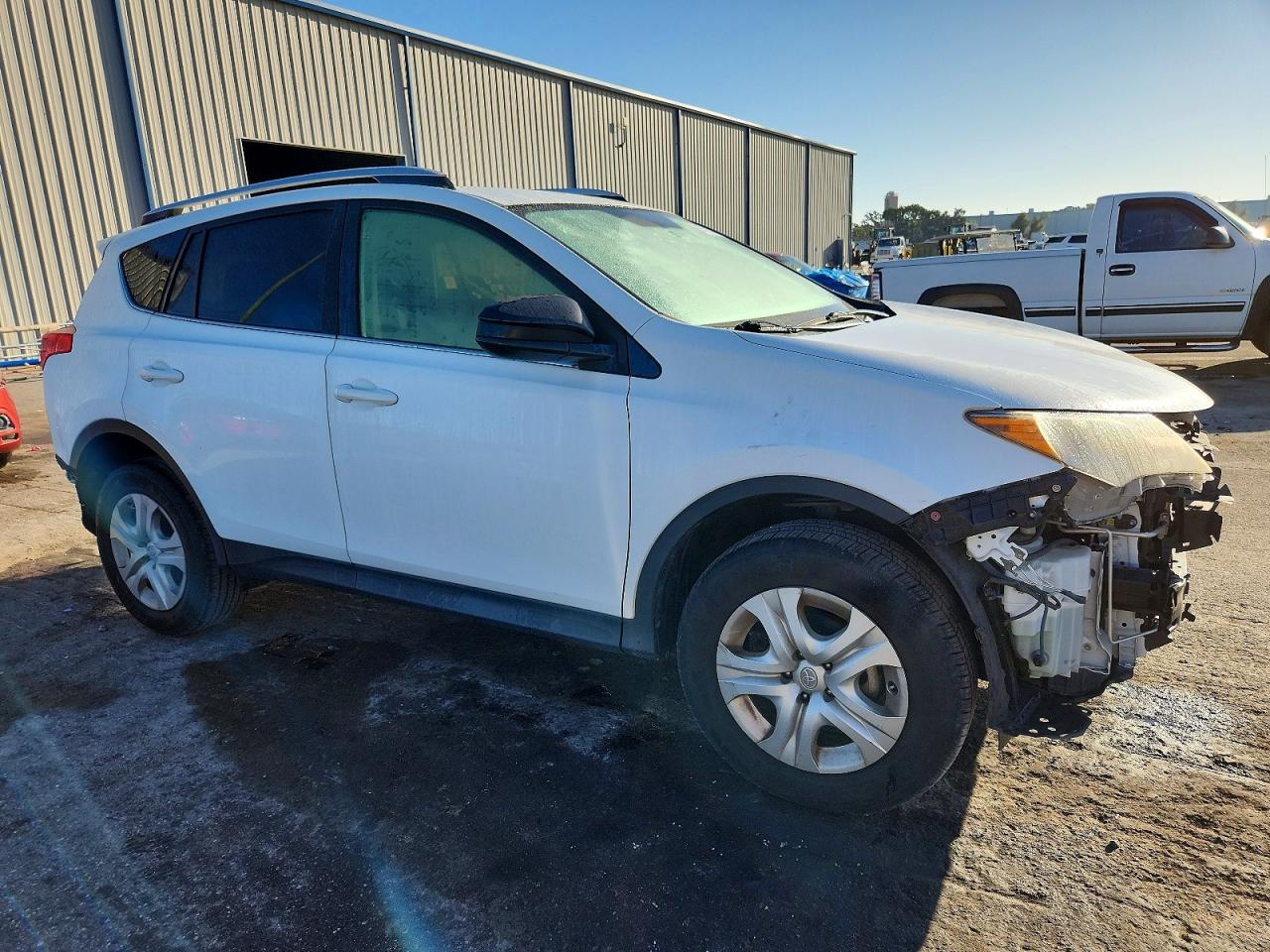 2015 TOYOTA RAV4 LE photo 4