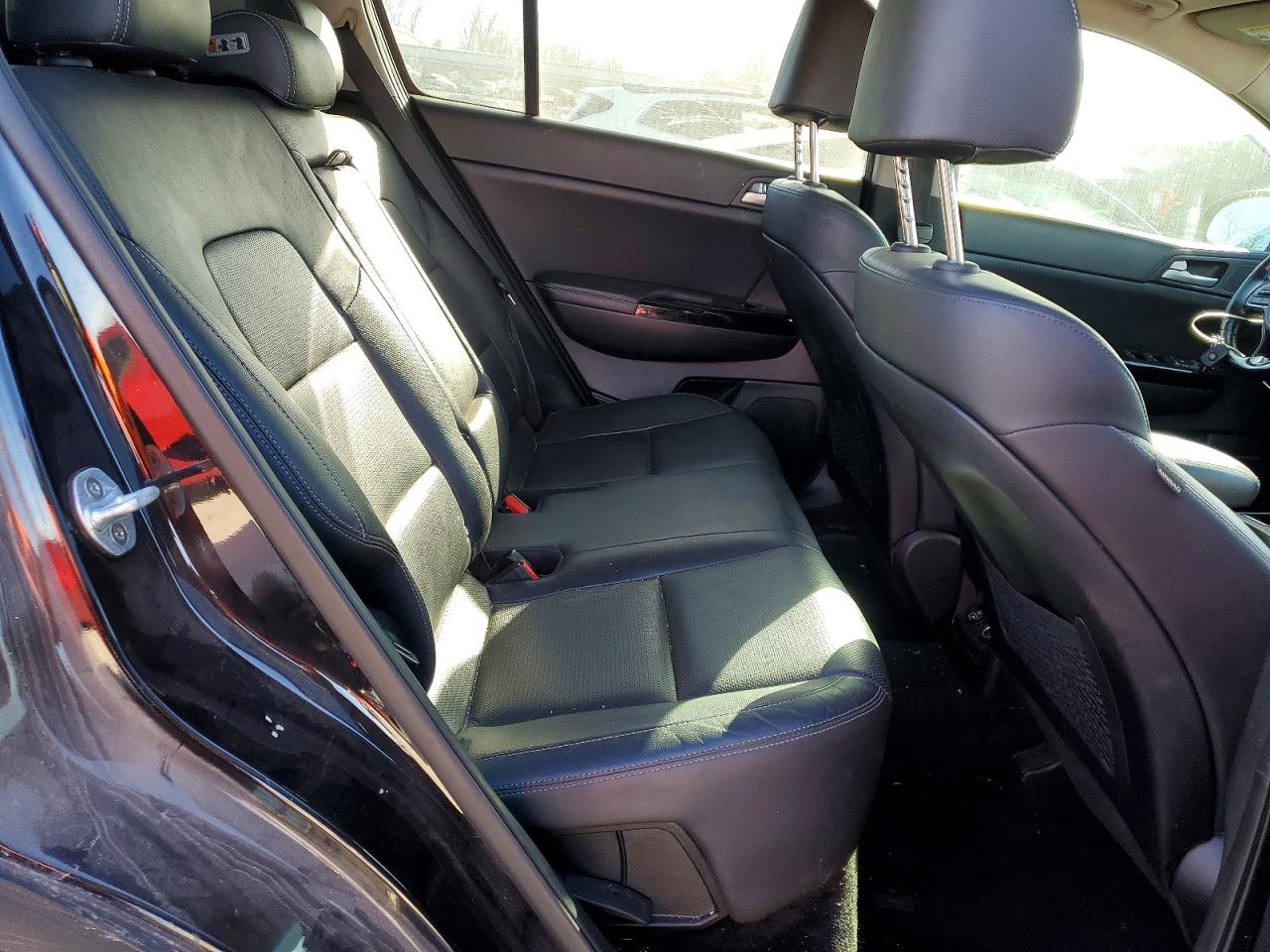 2018 KIA SPORTAGE EX photo 11