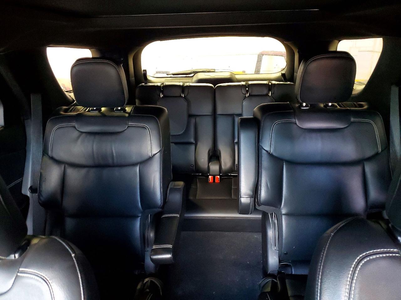 2023 FORD EXPLORER ST photo 10