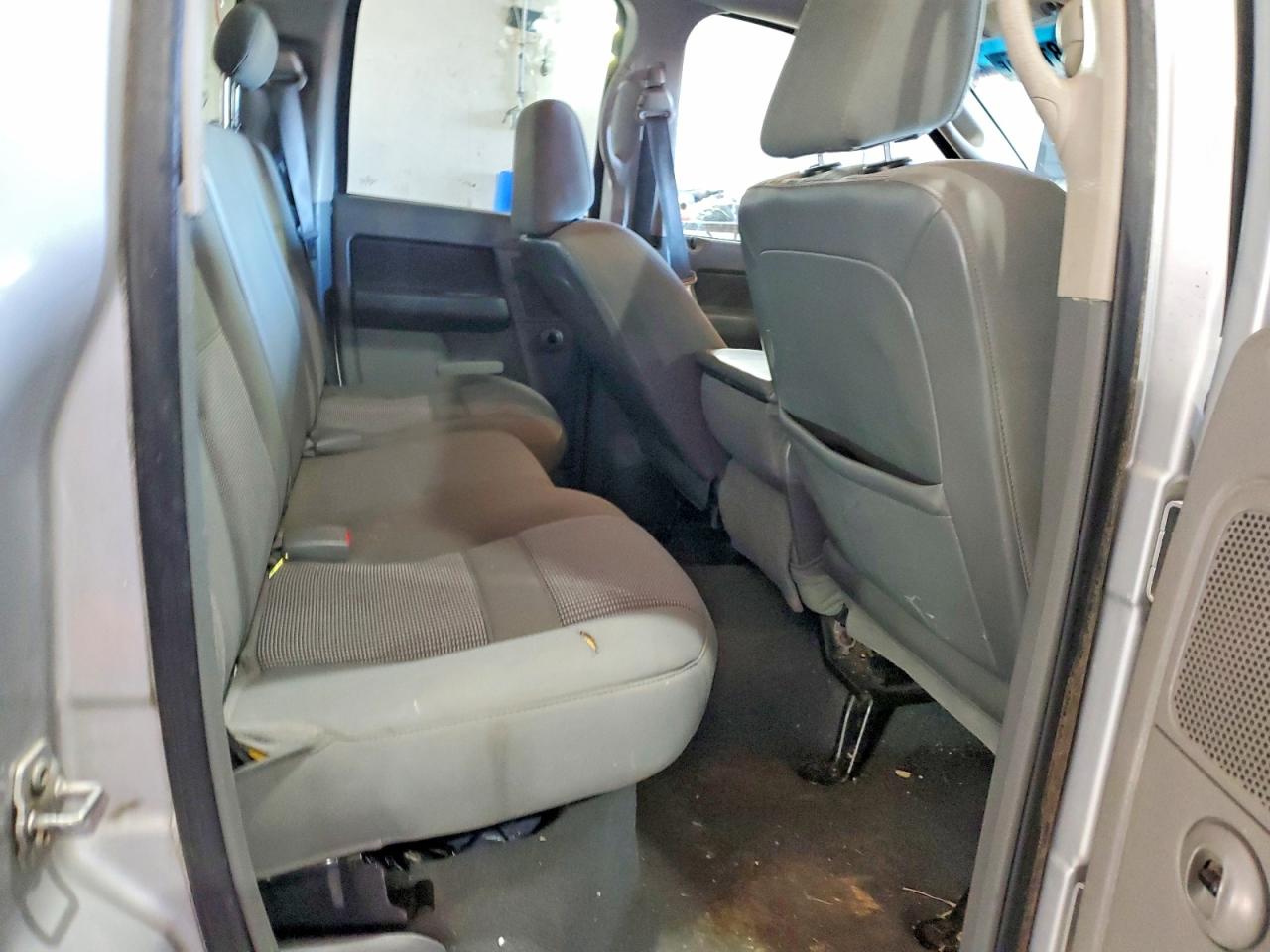 2007 DODGE RAM 1500 ST photo 10