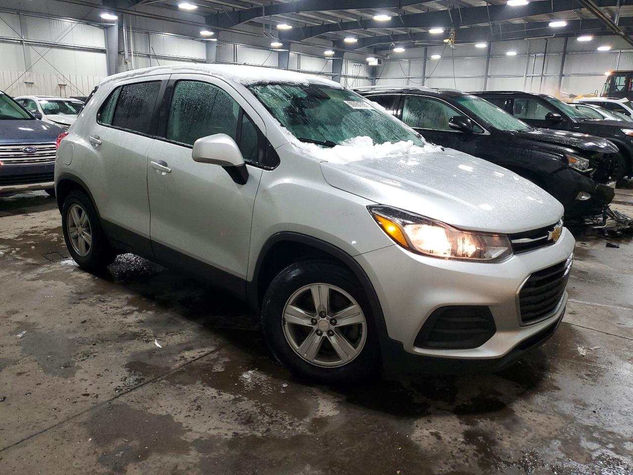 2020 CHEVROLET TRAX LS photo 4