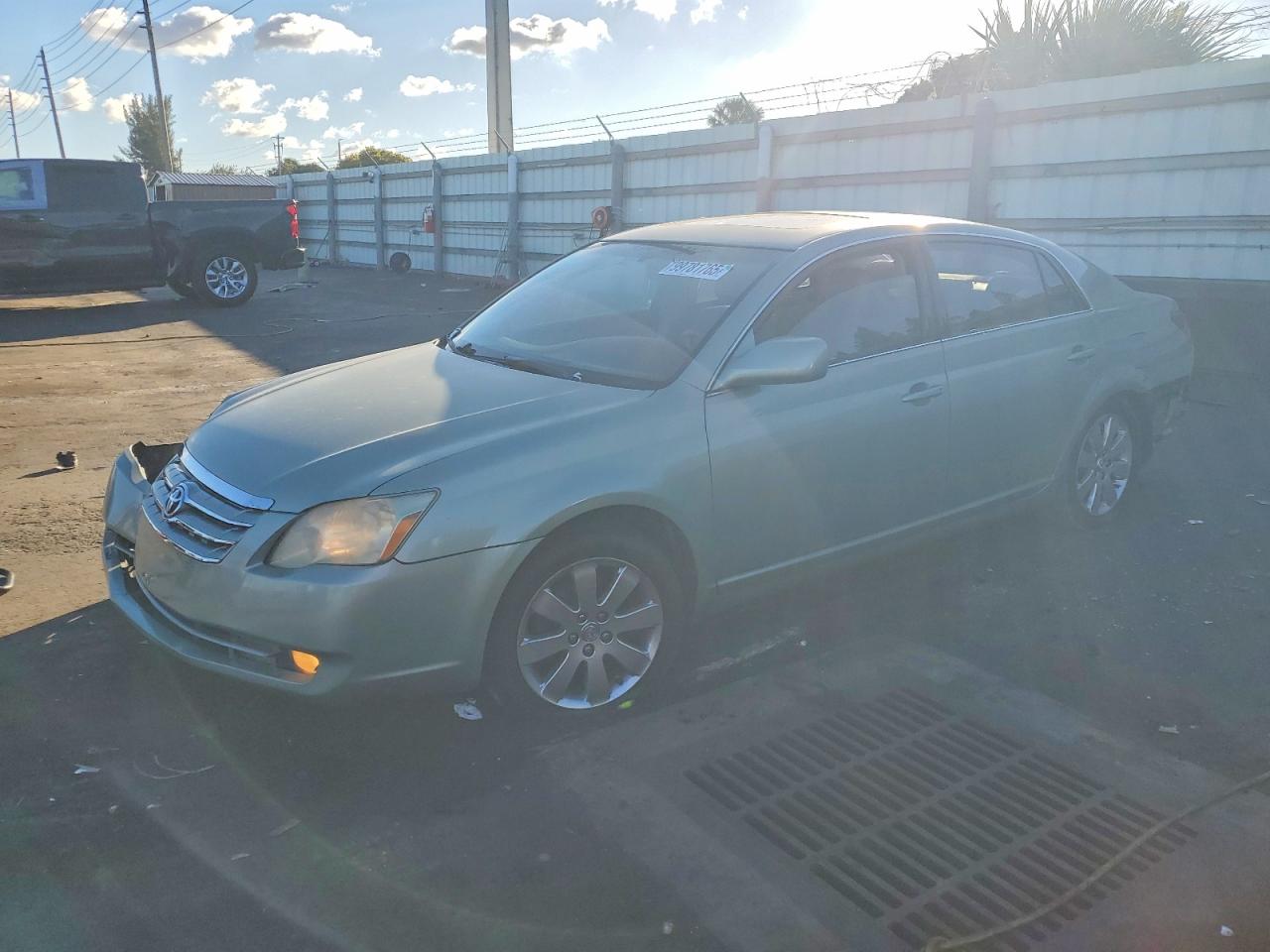 2006 TOYOTA AVALON