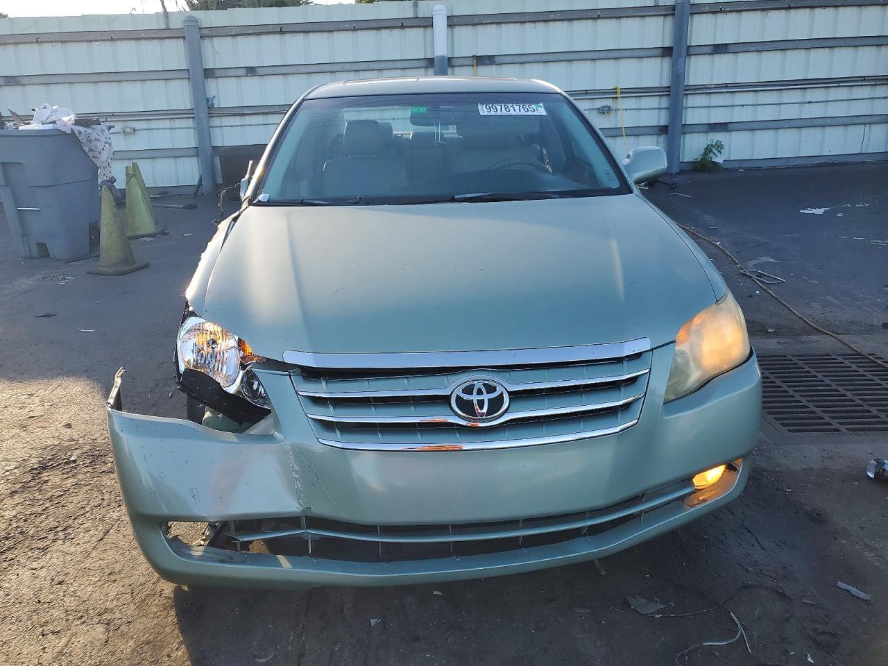 2006 TOYOTA AVALON XL photo 5