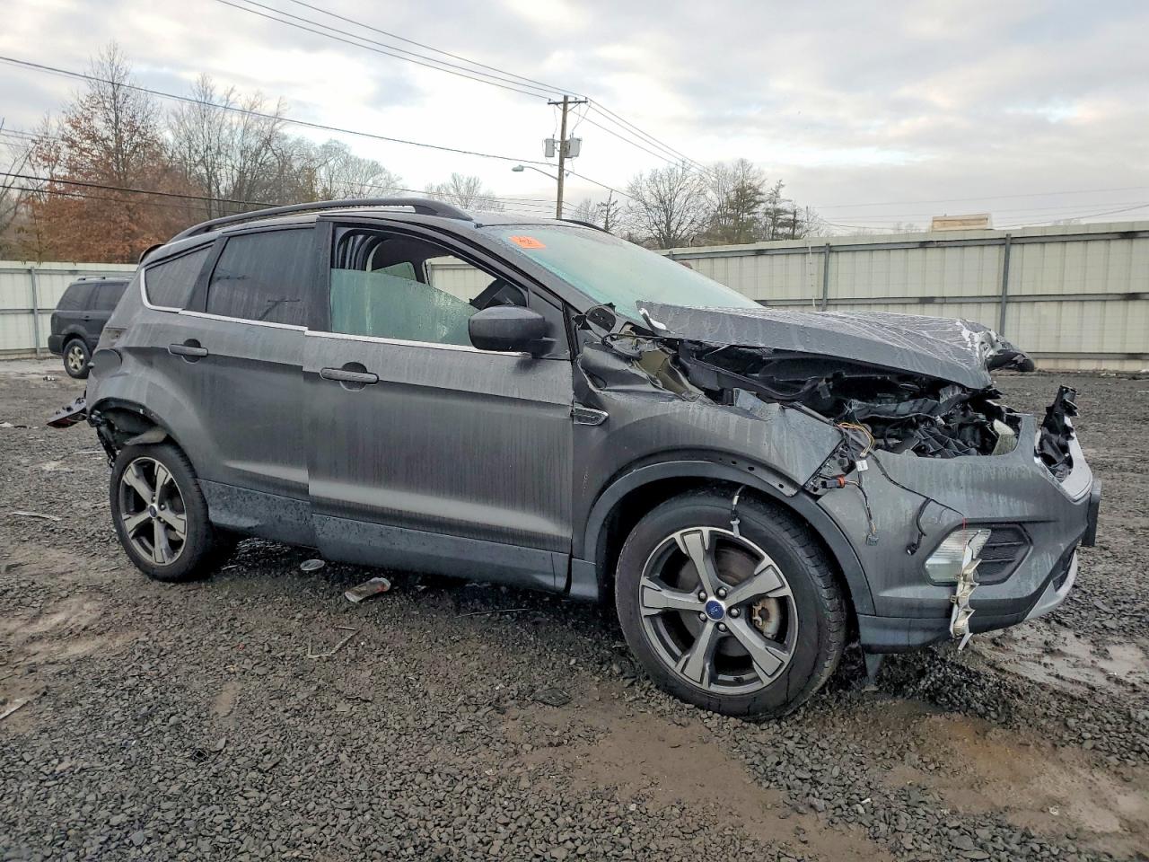 2017 FORD ESCAPE SE photo 4