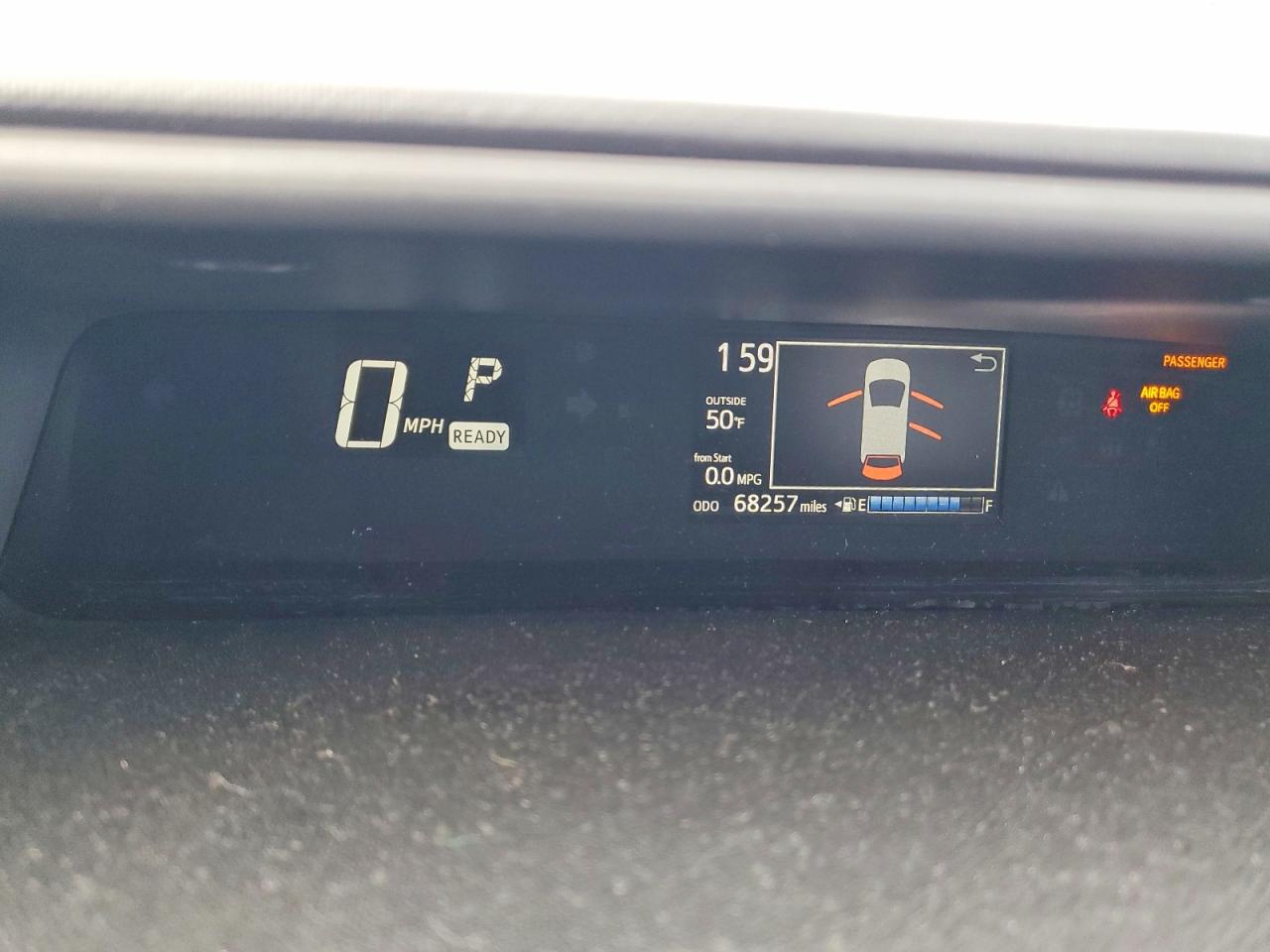 2019 TOYOTA PRIUS C photo 17