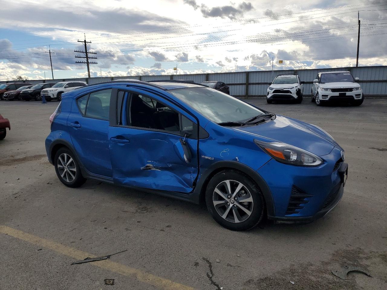 2019 TOYOTA PRIUS C photo 7