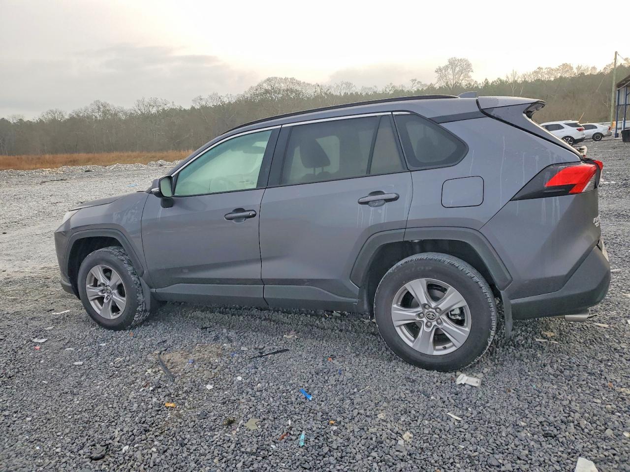 2025 TOYOTA RAV4 XLE photo 2
