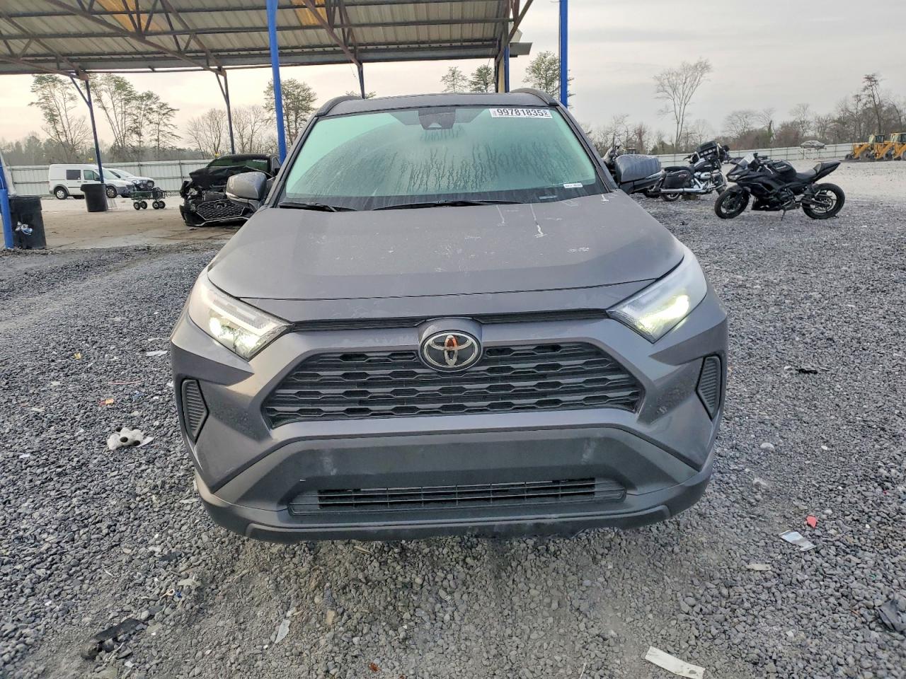 2025 TOYOTA RAV4 XLE photo 5