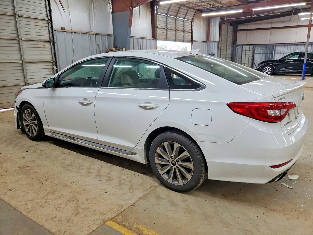 2017 HYUNDAI SONATA SPORT photo 2