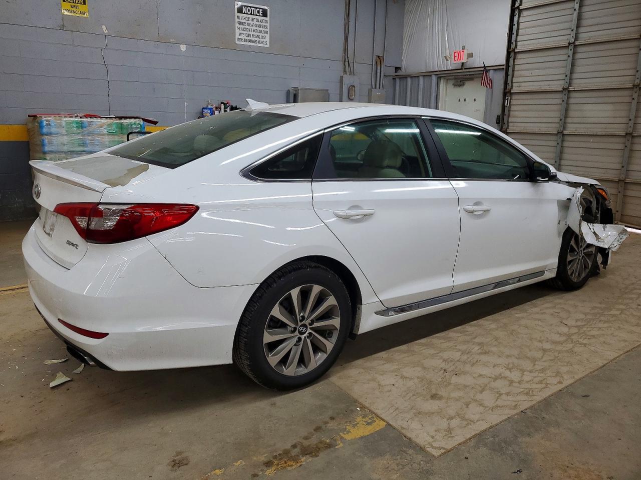 2017 HYUNDAI SONATA SPORT photo 3