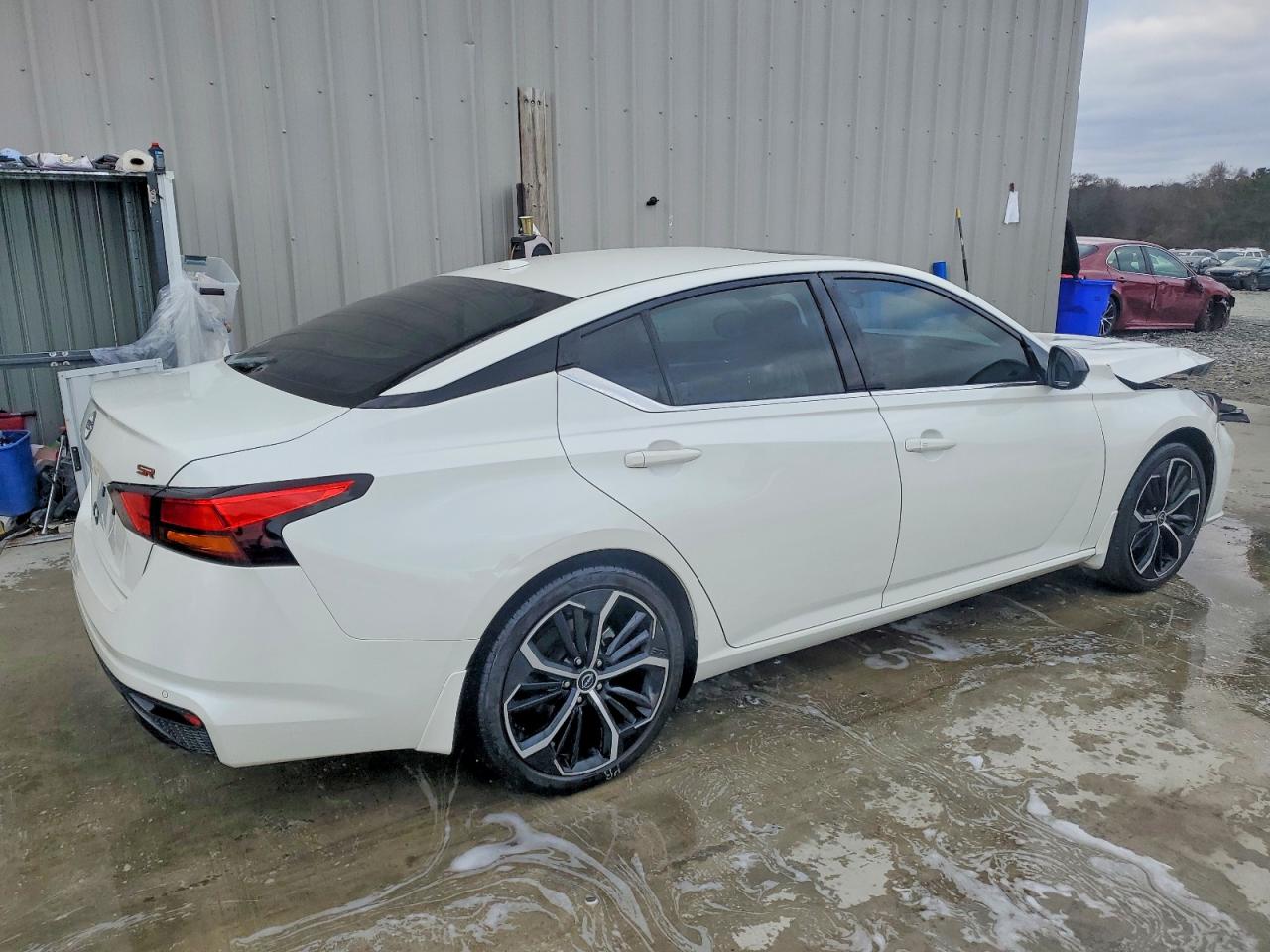 2024 NISSAN ALTIMA 2.5 SR photo 3