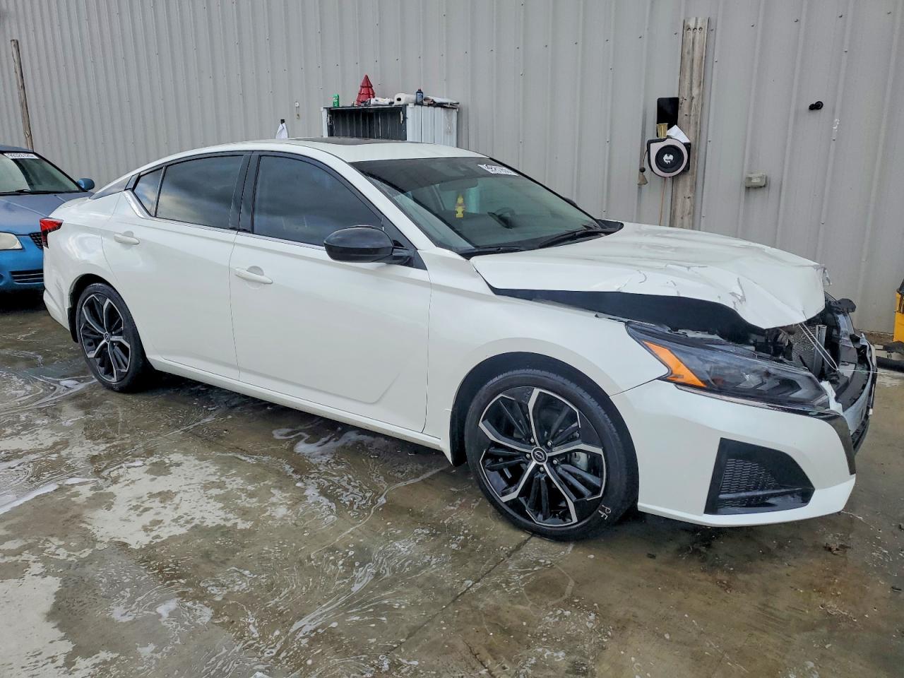 2024 NISSAN ALTIMA 2.5 SR photo 4