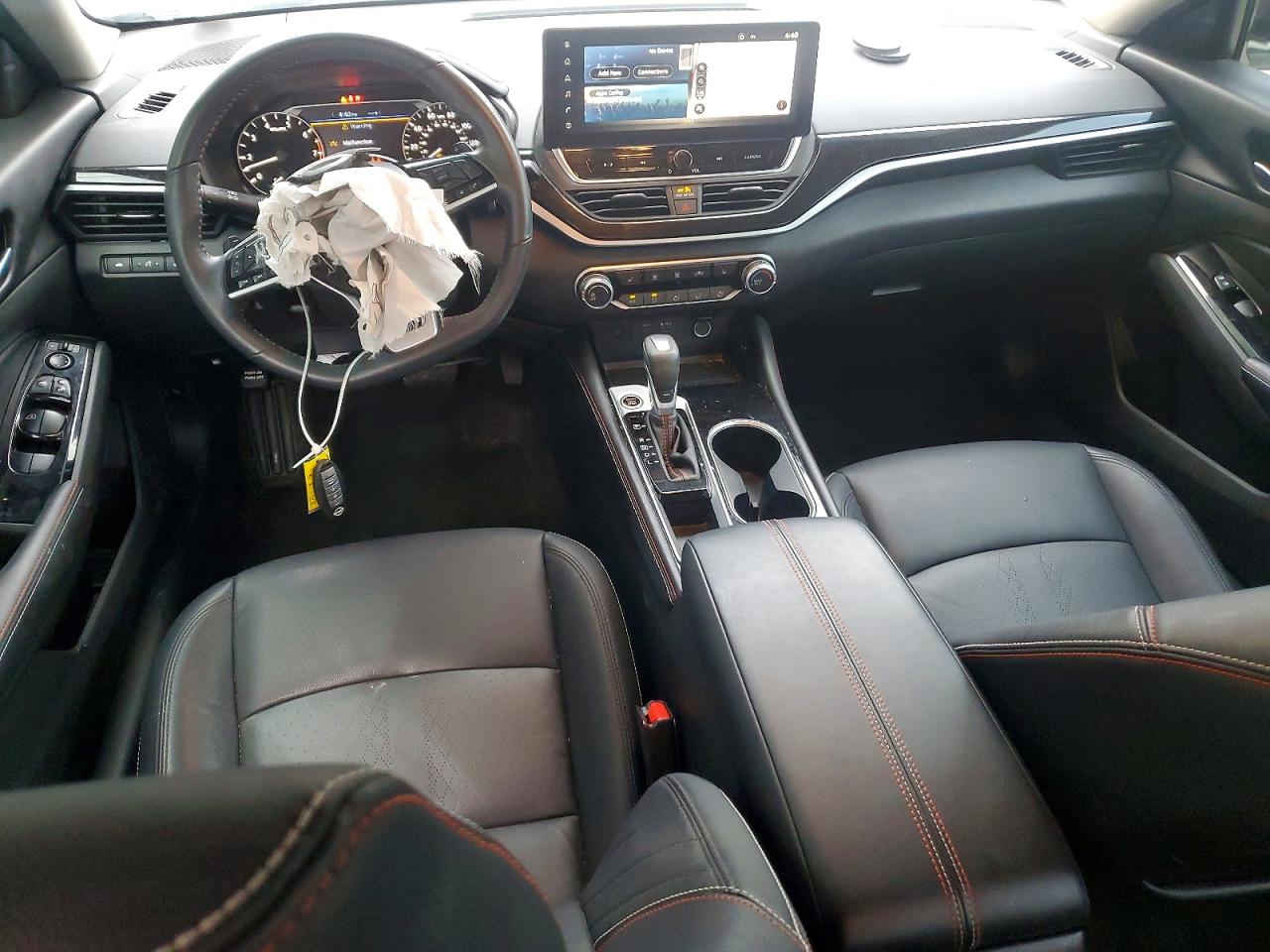2024 NISSAN ALTIMA 2.5 SR photo 8