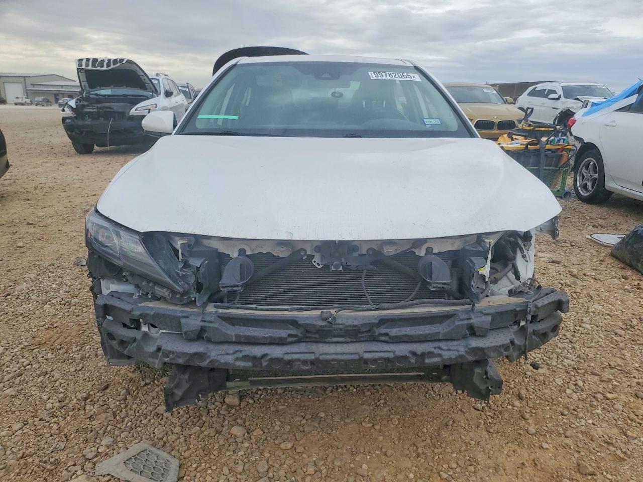 2021 TOYOTA CAMRY SE photo 5
