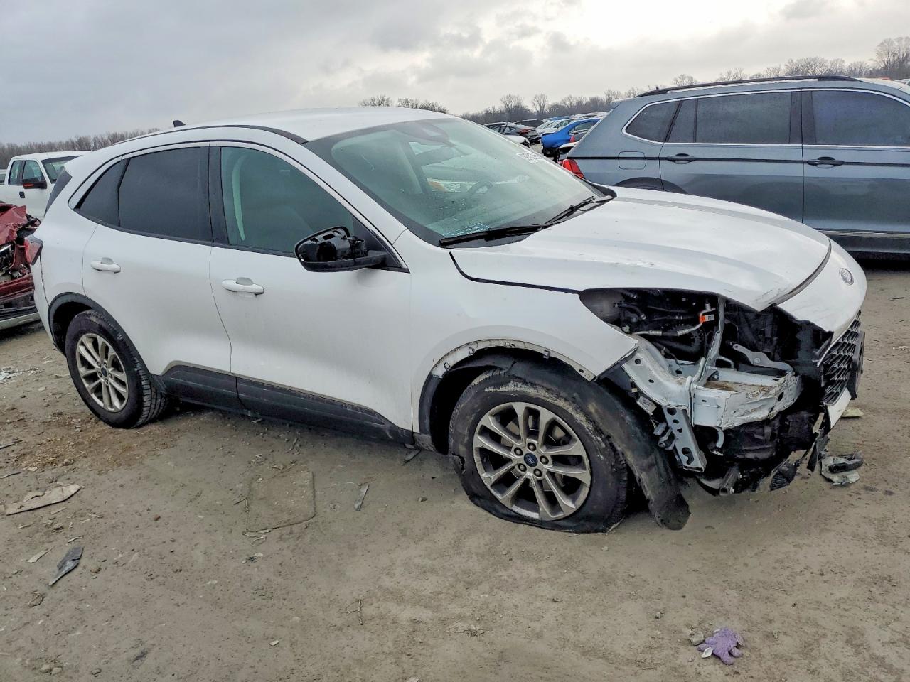 2022 FORD ESCAPE SE photo 4