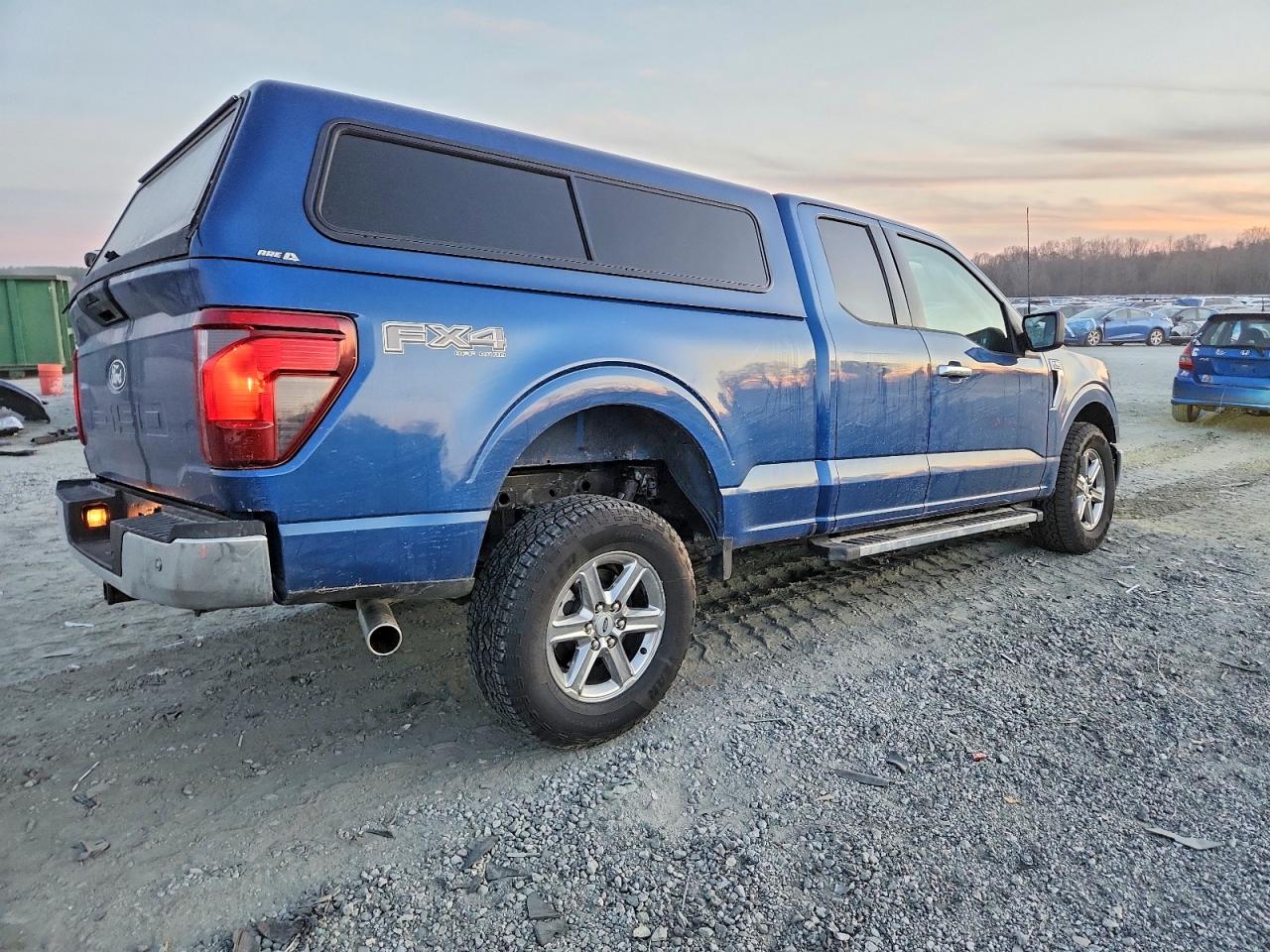 2025 FORD F150 XLT photo 3