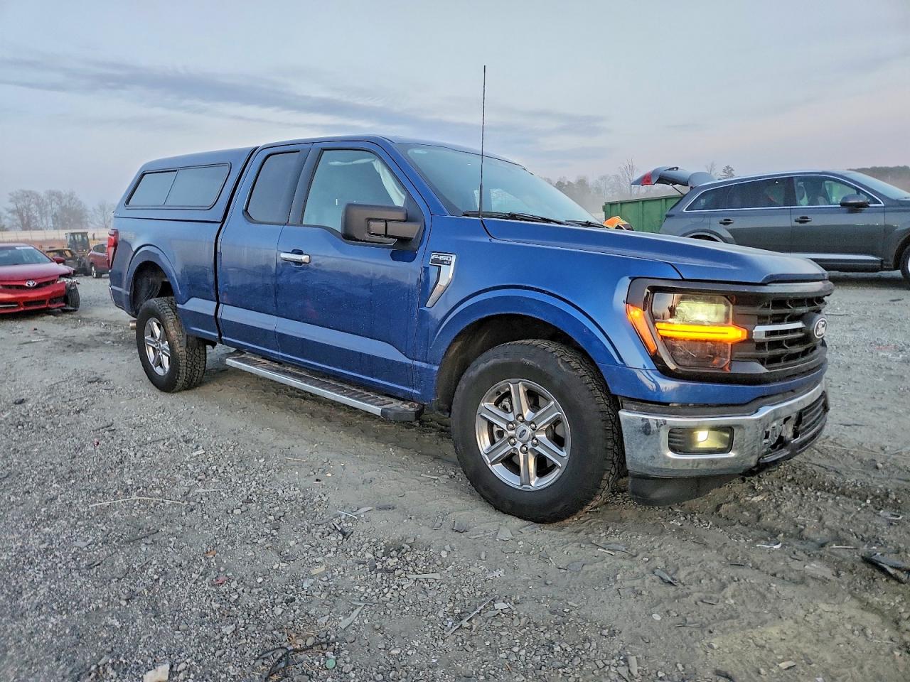 2025 FORD F150 XLT photo 4