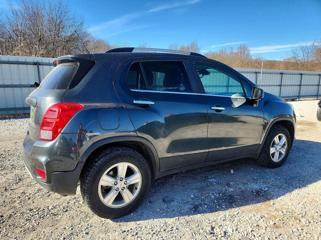 2018 CHEVROLET TRAX 1LT photo 3