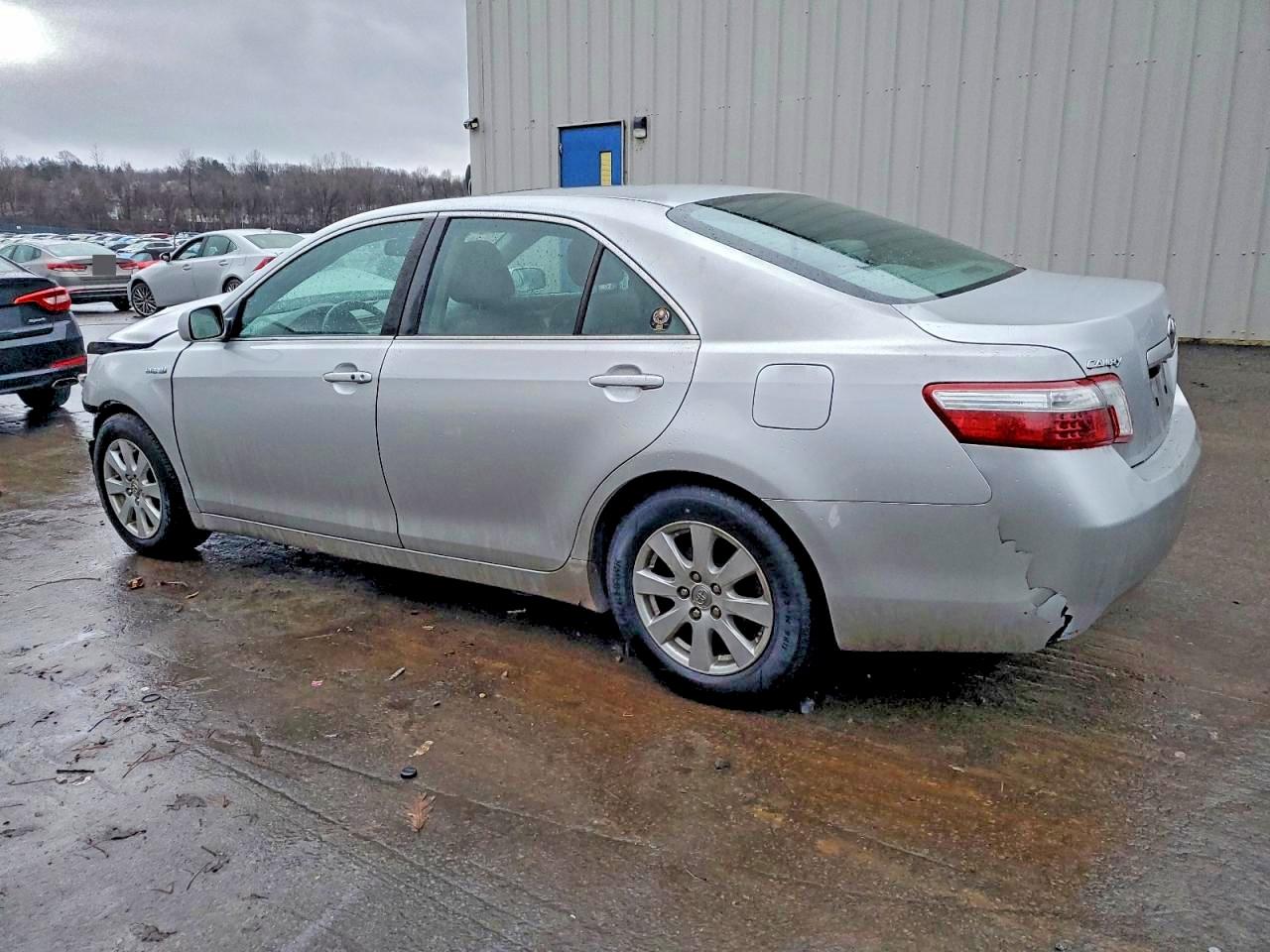 2009 TOYOTA CAMRY HYBRID photo 2
