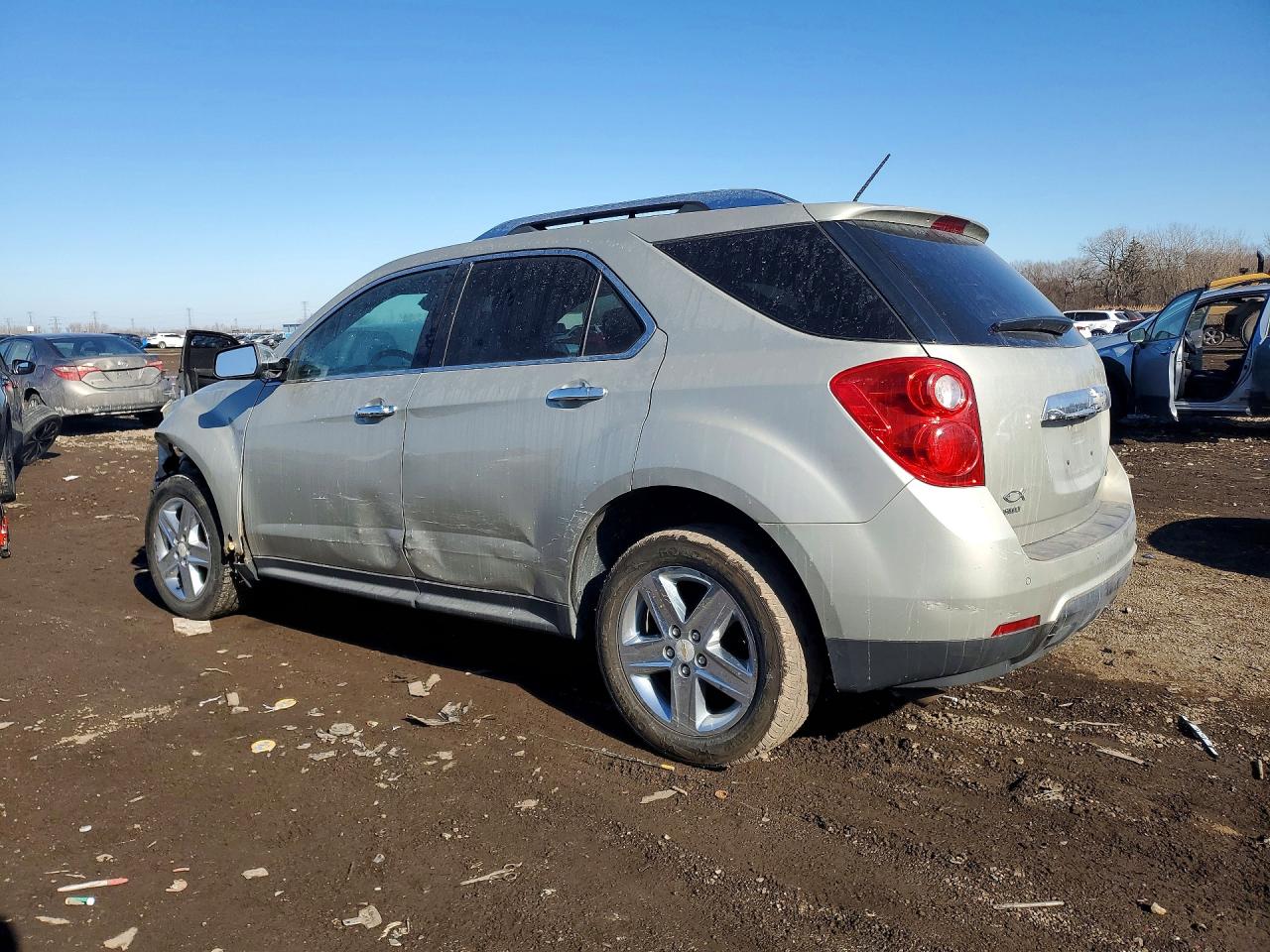 2015 CHEVROLET EQUINOX LTZ photo 2