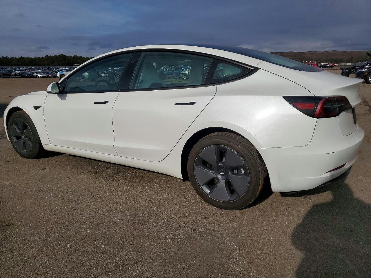2023 TESLA MODEL 3 photo 2