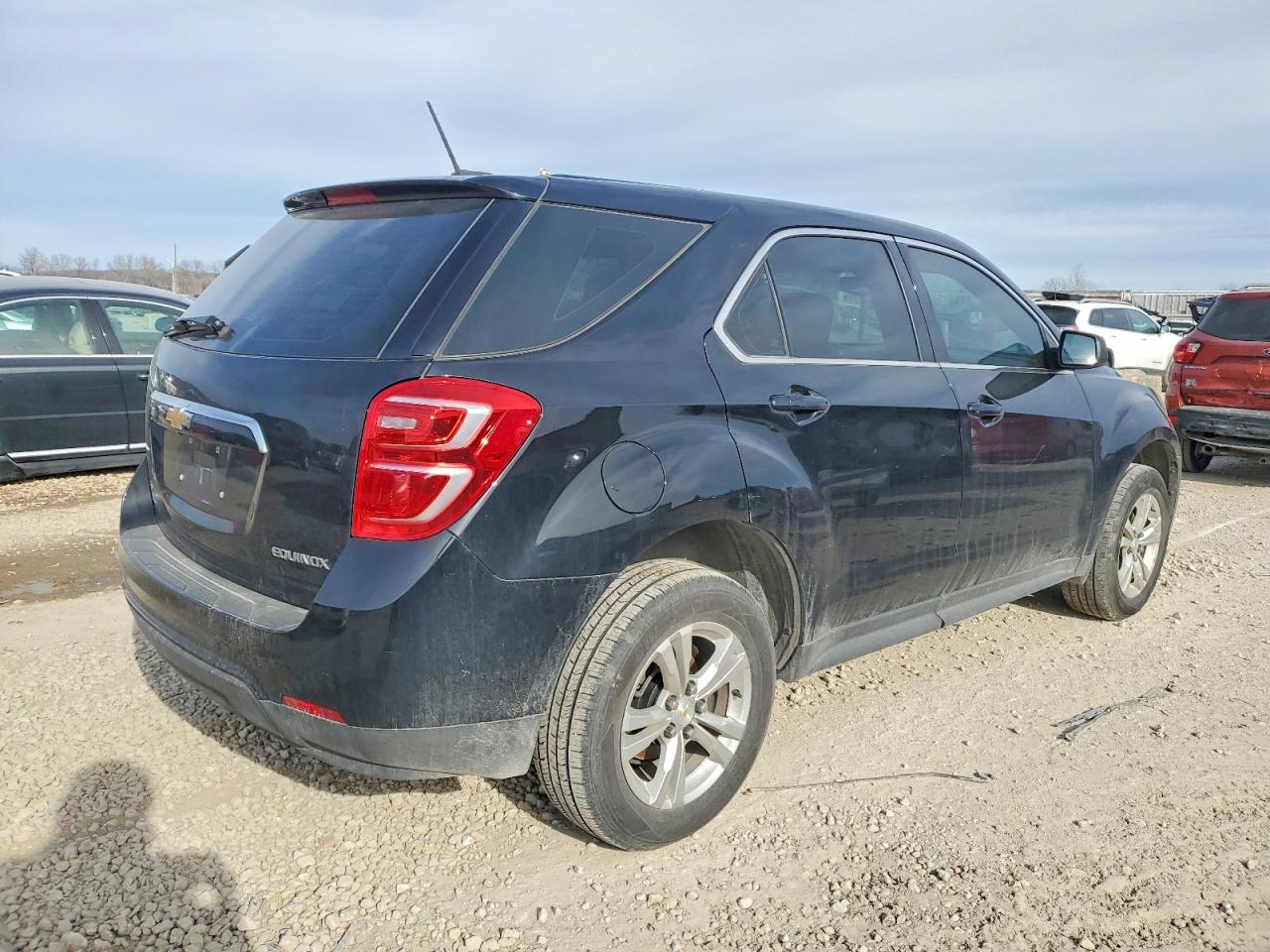 2016 CHEVROLET EQUINOX LS photo 3